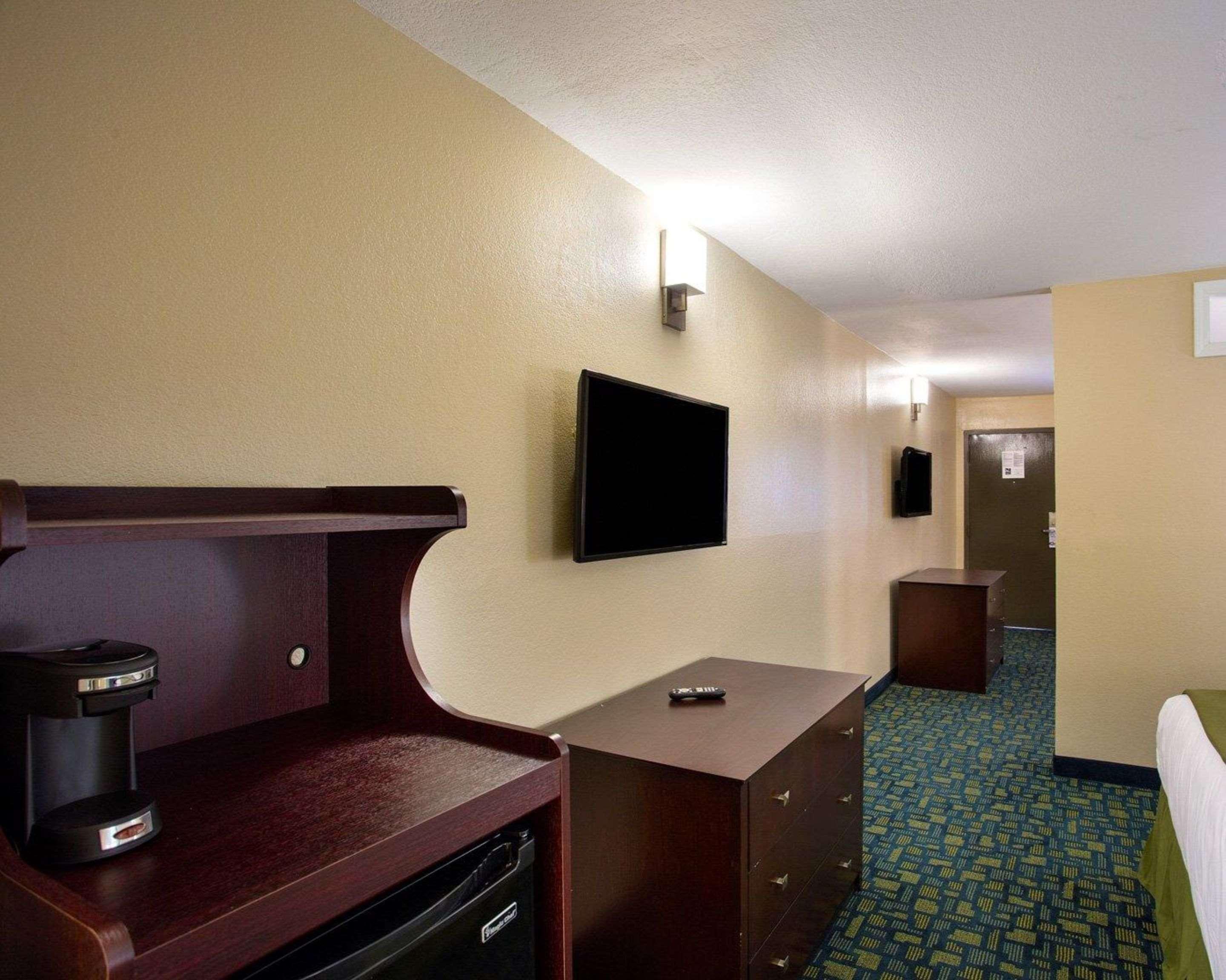 Quality Inn Хамънд Екстериор снимка